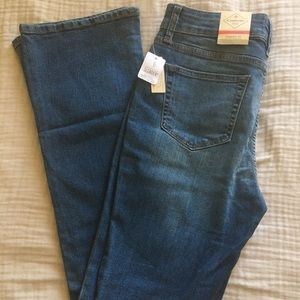 St John’s Bay classic fit jeans - size 8 - brand new!